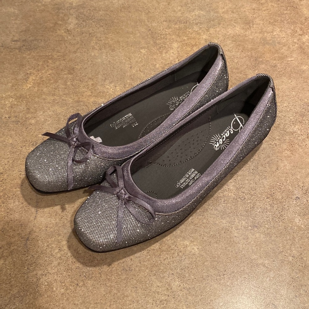 Womens Beacon shoes size 7